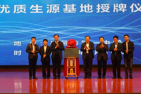 说明:D:\平时工作\5、招生工作\2021\潍坊招生PPT\1.相机照片\IMG_4916.JPG